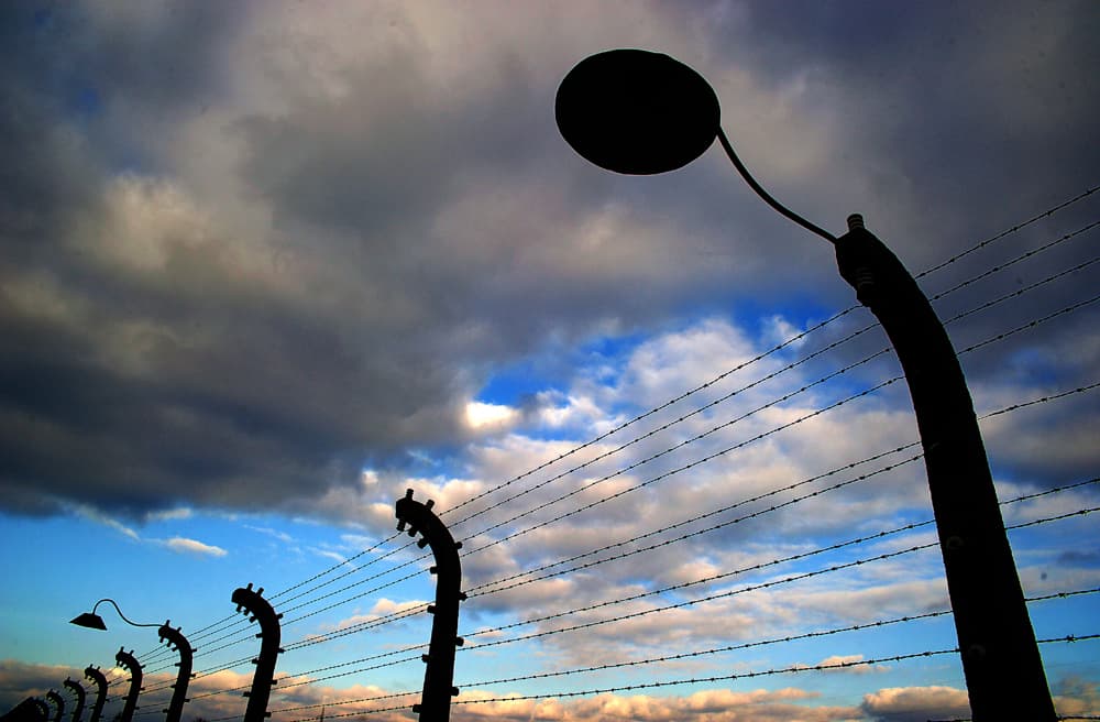 KZ-Überlebende lobt Merkels Kurs in der Flüchtlingspolitik