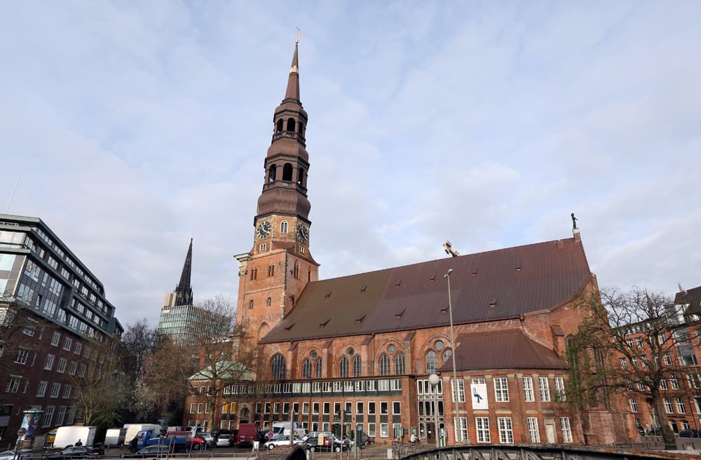 “Grüne Installation” an St. Katharinen