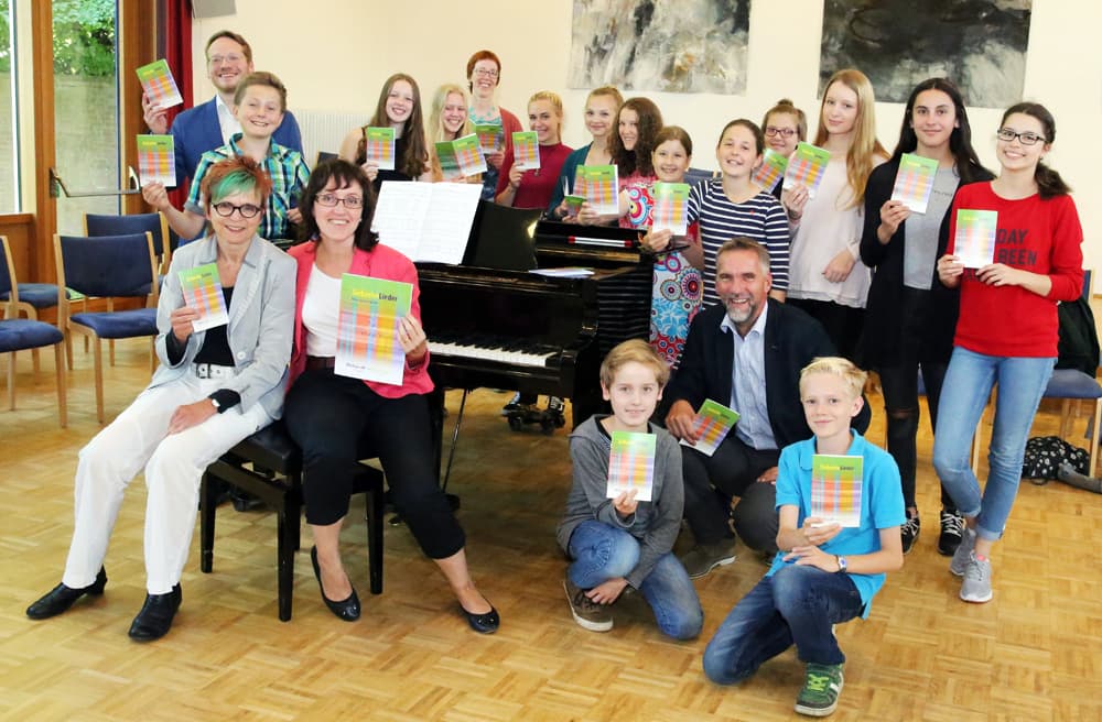 Neues Liederheft für Kinder vorgestellt