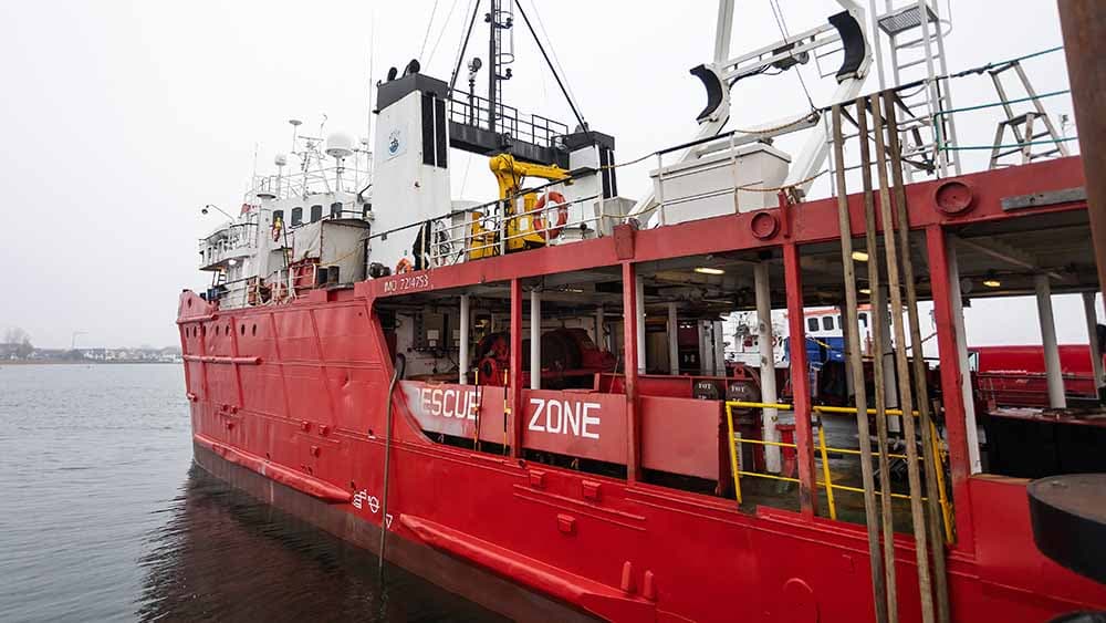 Sea-Eye 4 festgesetzt – weil sie zu viele Menschen rettet