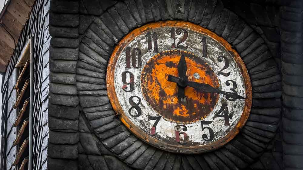 Witz der Woche: Wenn die Turmuhr kaputt geht