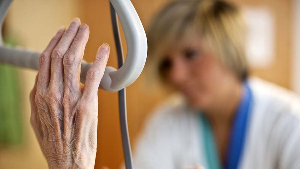 Wie Pflegekräfte aus dem Ausland helfen sollen