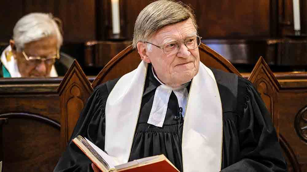 “Streitbar und bodenständig”: Früherer hannoverscher Landesbischof Hirschler gestorben