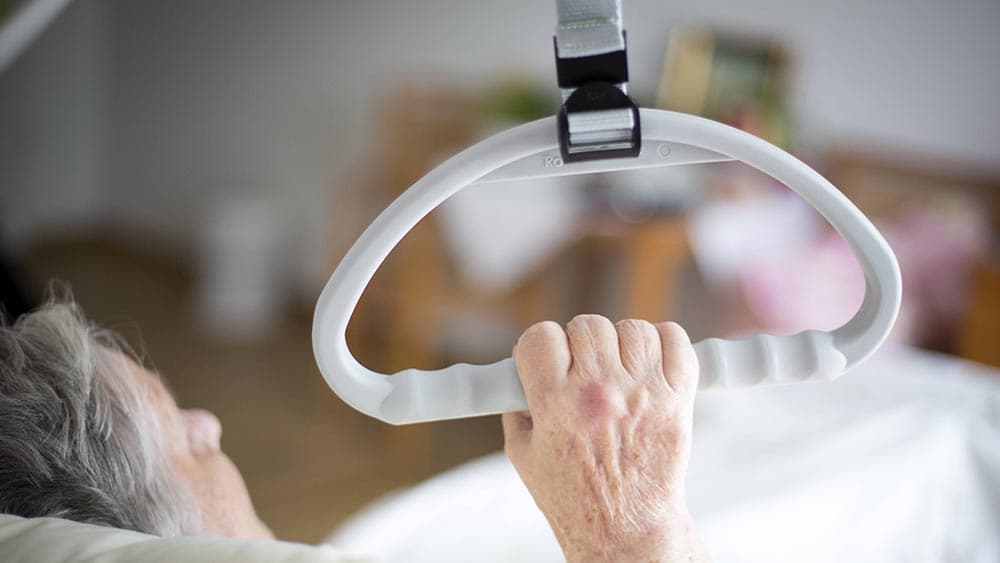 Studie: Pflegevollversicherung mit geringen Mehrkosten möglich