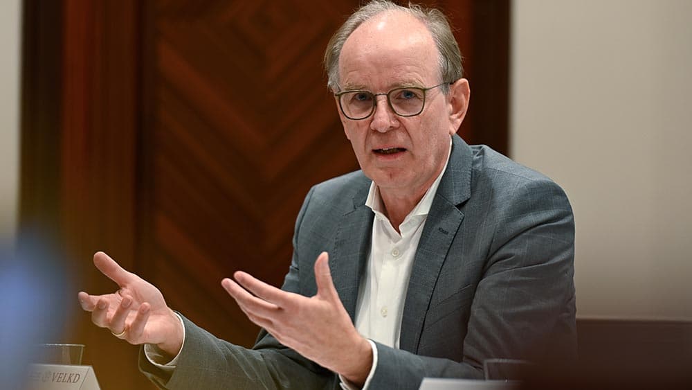 Missbrauch: Betroffene fordern erneut Rücktritt von Bischof Meister