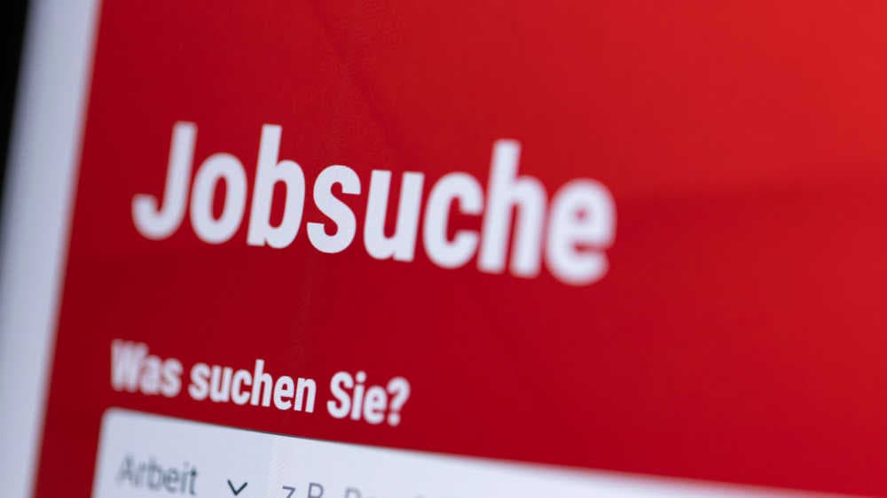 Studie: Vier-Tage-Woche taucht kaum in Jobanzeigen auf