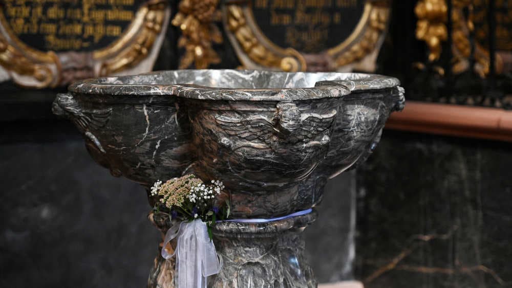 Evangelische Kirche zieht vorläufige Bilanz ihrer Taufaktion