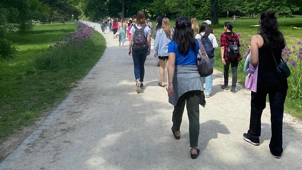 Jung und einsam: Projekt gegen Einsamkeit schafft Begegnungen