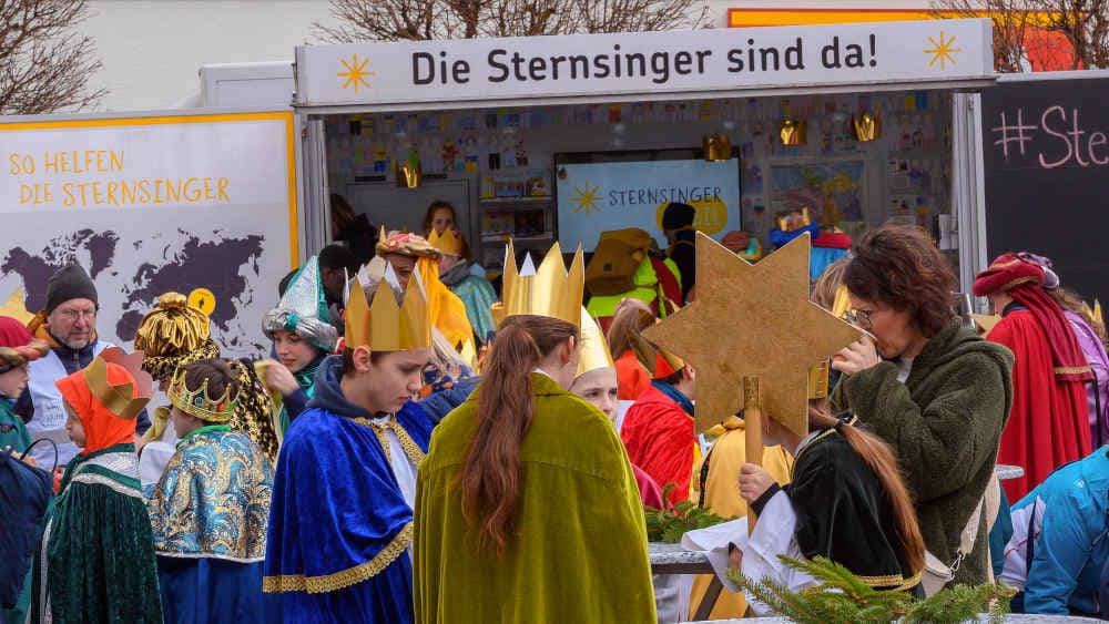 Sternsinger besuchen Bundeskanzler und Bundespräsidenten