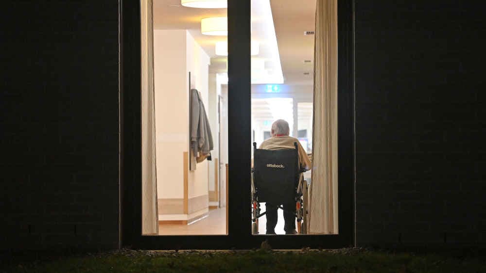 Pflegeversicherung fährt Defizit von 1,54 Milliarden ein