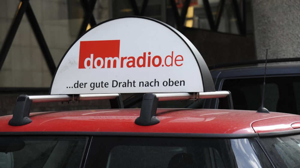 Kölner Sender domradio.de seit 25 Jahren auf Sendung