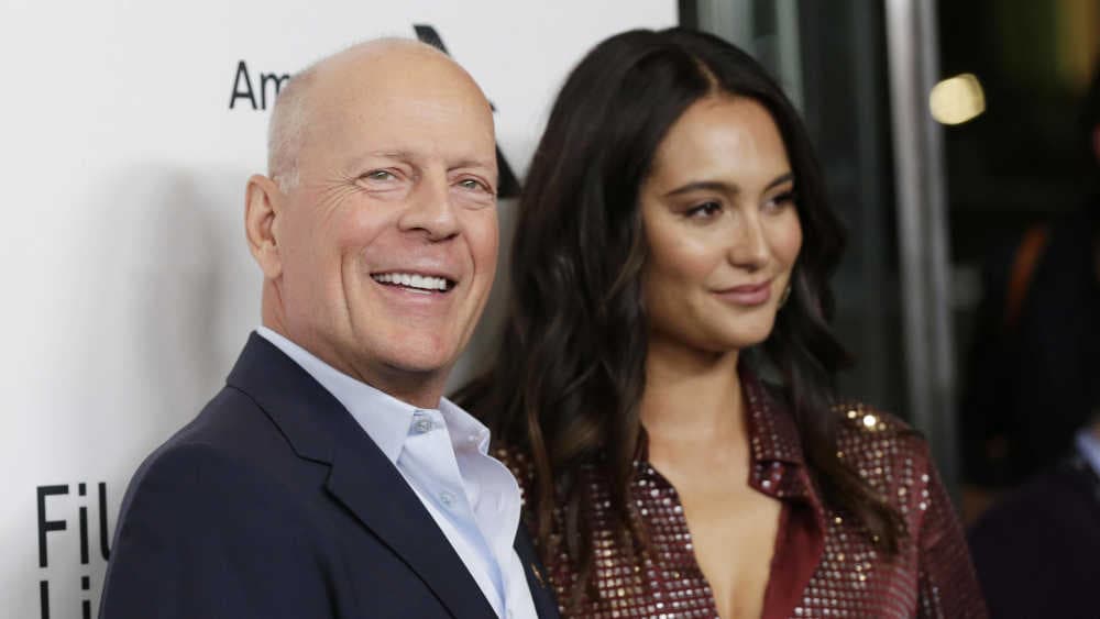 Frau von Bruce Willis: Niemand sollte Pflege allein bewältigen