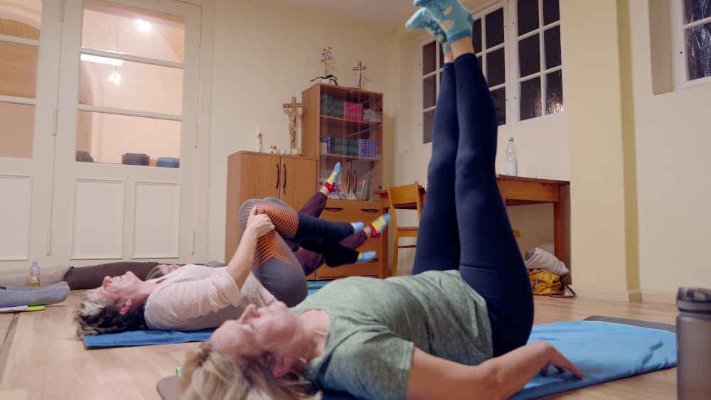 Pilates in der Dorfkirche: Raum für Begegnung und Bewegung
