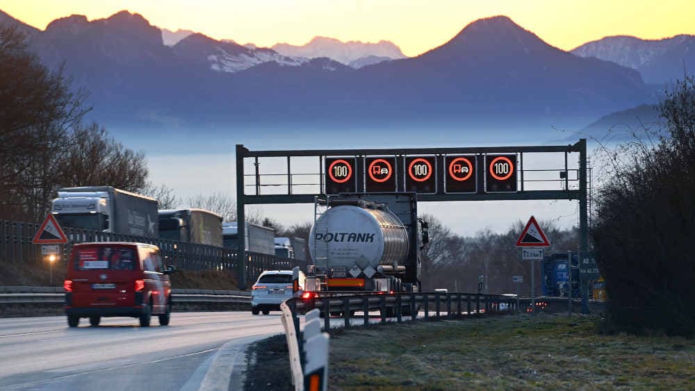 Tempolimit zum schnellen Klimaschutz gefordert