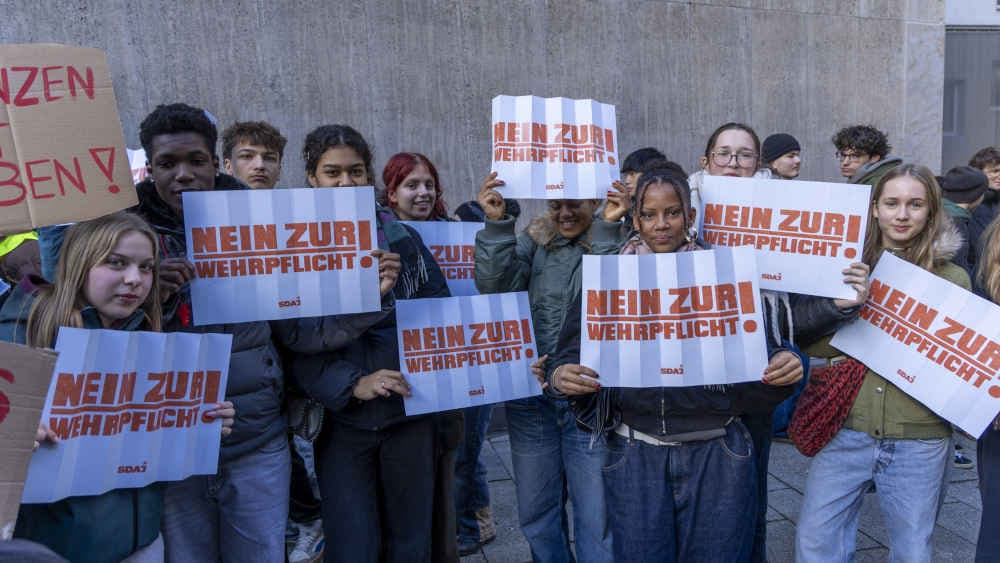 Reformierte Kirche berät wieder Kriegsdienstverweigerer