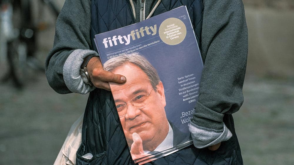 Straßenzeitung “fiftyfifty” sieht Existenz gefährdet