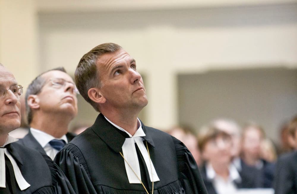 Ex-Bischof ist reif für die Insel