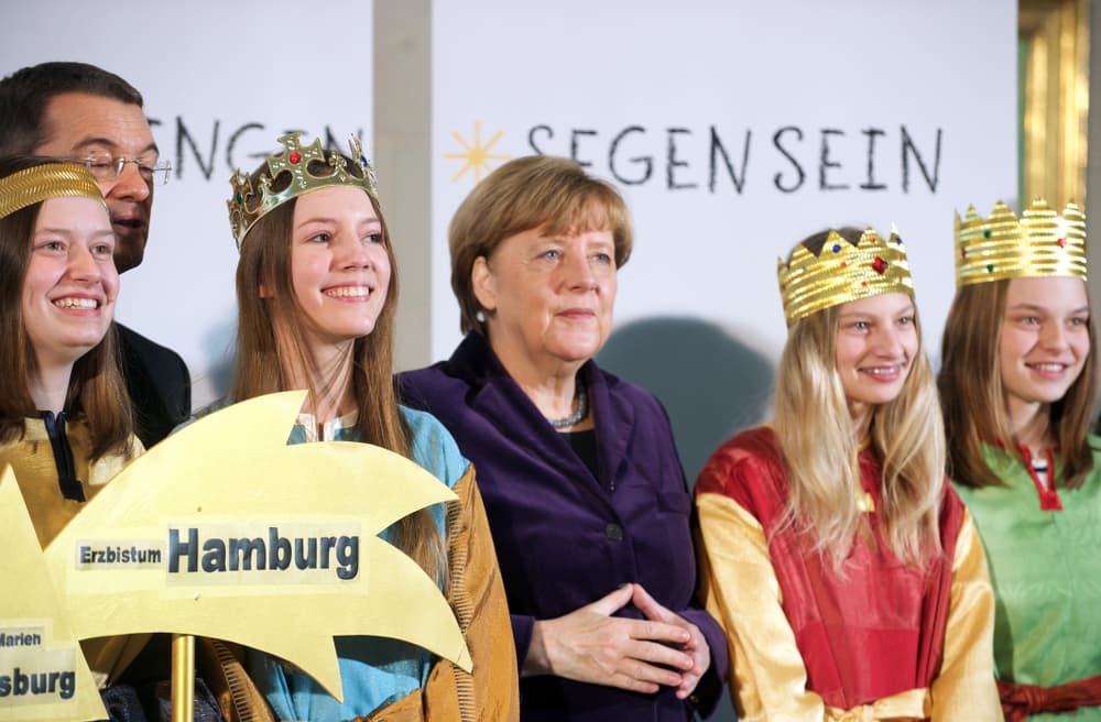 Kleine Könige bringen großen Politikern den Segen Gottes