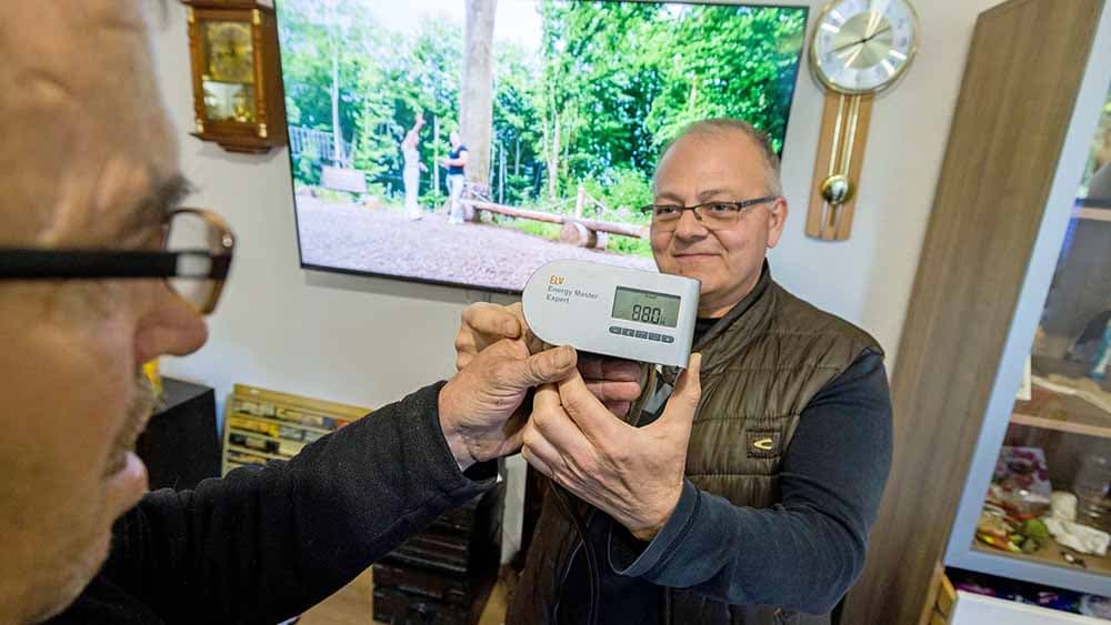 Wie Wohlfahrtsverbände armen Menschen in der Energiekrise helfen