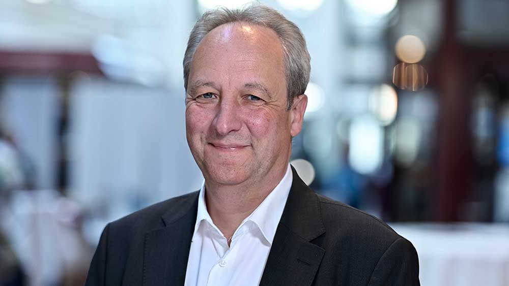 Geflüchtete statt Senioren – Berliner Bischof Stäblein nimmt Stellung