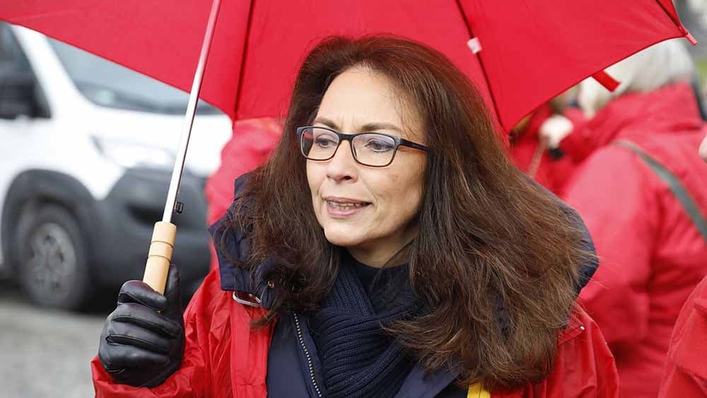 DGB gegen Aufweichen des Acht-Stunden-Tages in Gastronomie