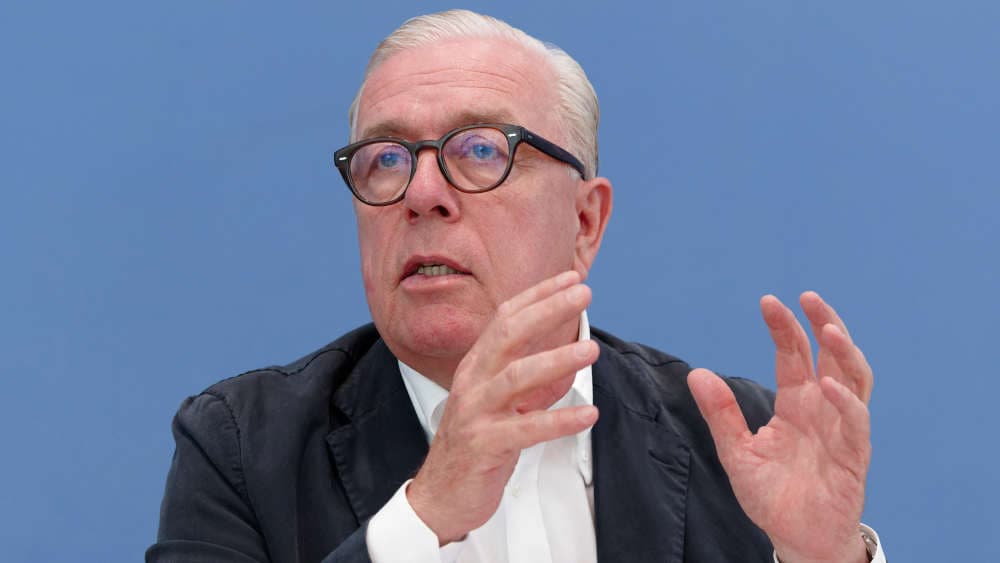 Ärztepräsident kritisiert Zeitplan für Neuregelung der Sterbehilfe