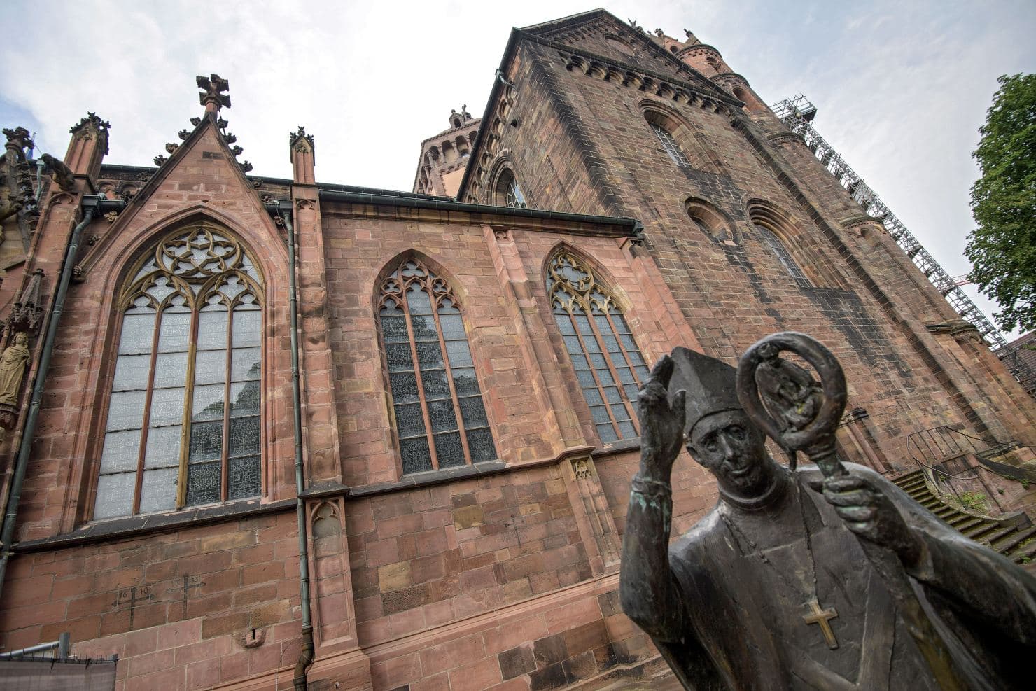 Kritik am angekündigten Aus für drei Bistumszeitungen