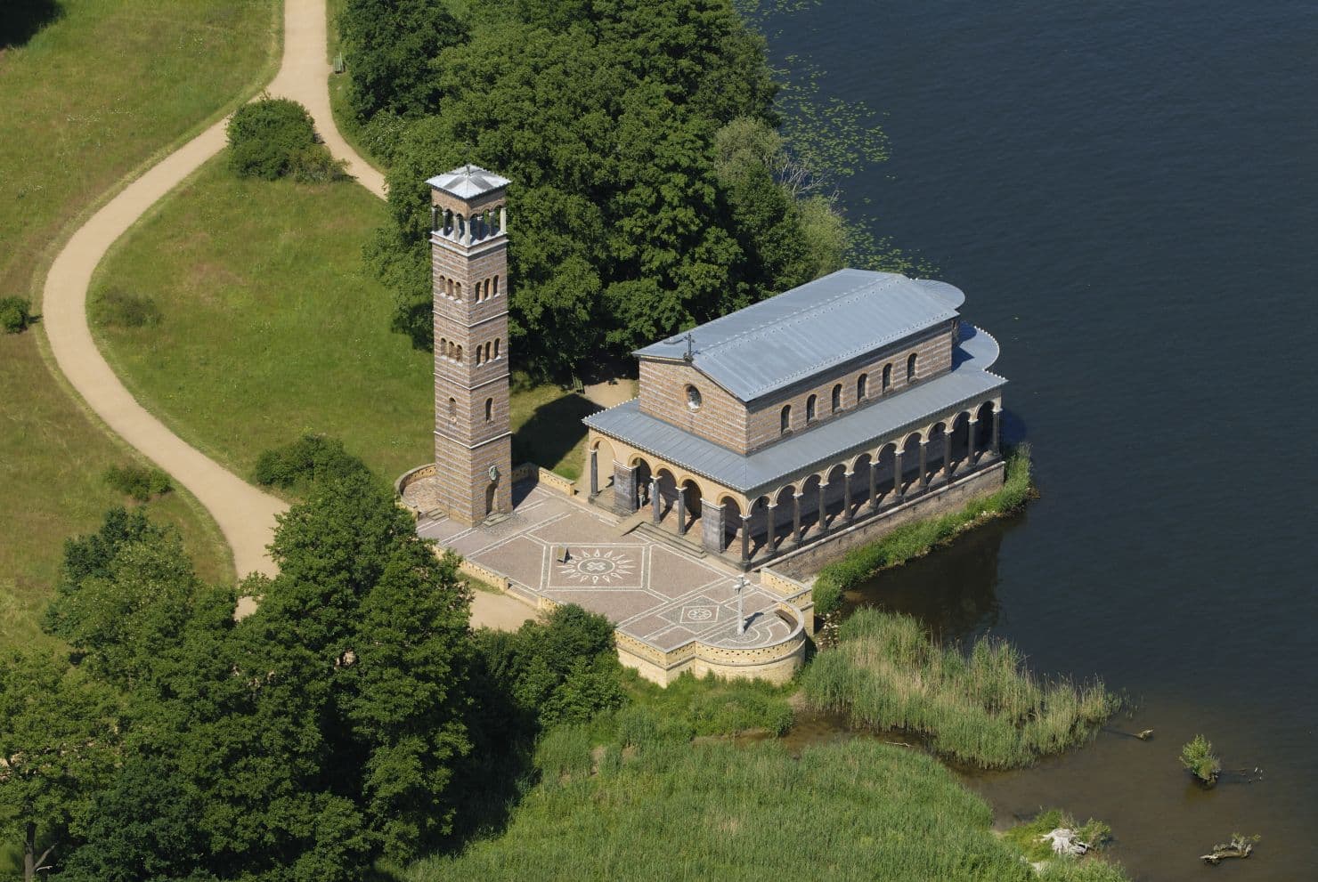Kirche im Sperrgebiet