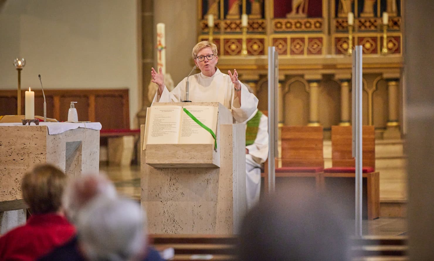 Gemeindechefin mit Leib und Seele – aber ohne Weihe