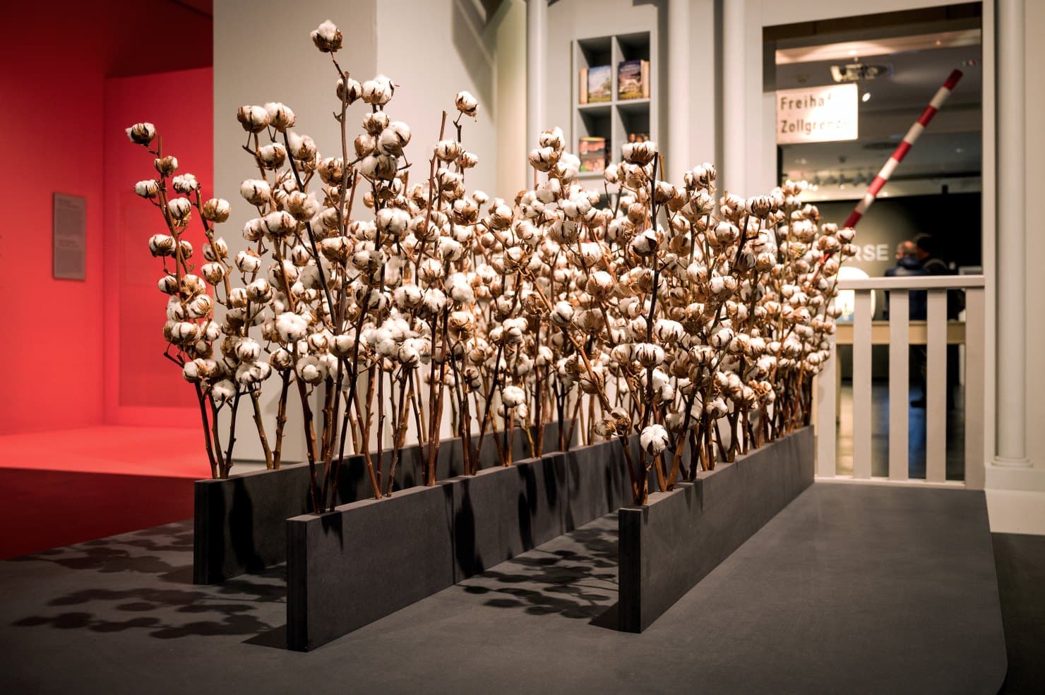 Weißes Gold und smarte Faser