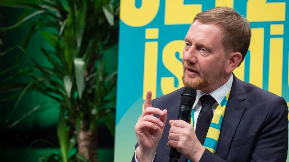 Ministerpräsident Kretschmer nach AfD-Siegen: “In diesem Land gerät etwas ins Rutschen”