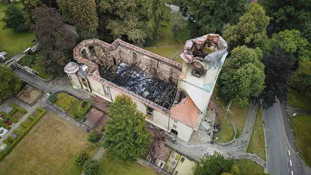Großröhrsdorf: Spurensuche nach Kirchenbrand hat begonnen