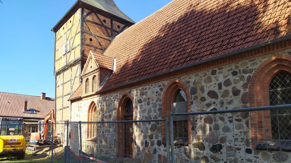 Dorfkirchen in Brandenburg: Erhalten oder abgeben?