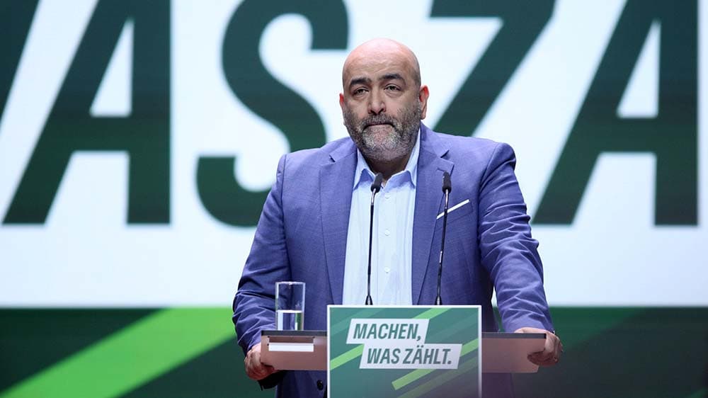 Nouripour: Wir werden Streit um Bezahlkarte schnell lösen