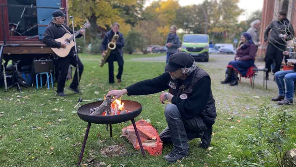 Wie der Hamburger Wärmewinter Menschen zusammenbringt