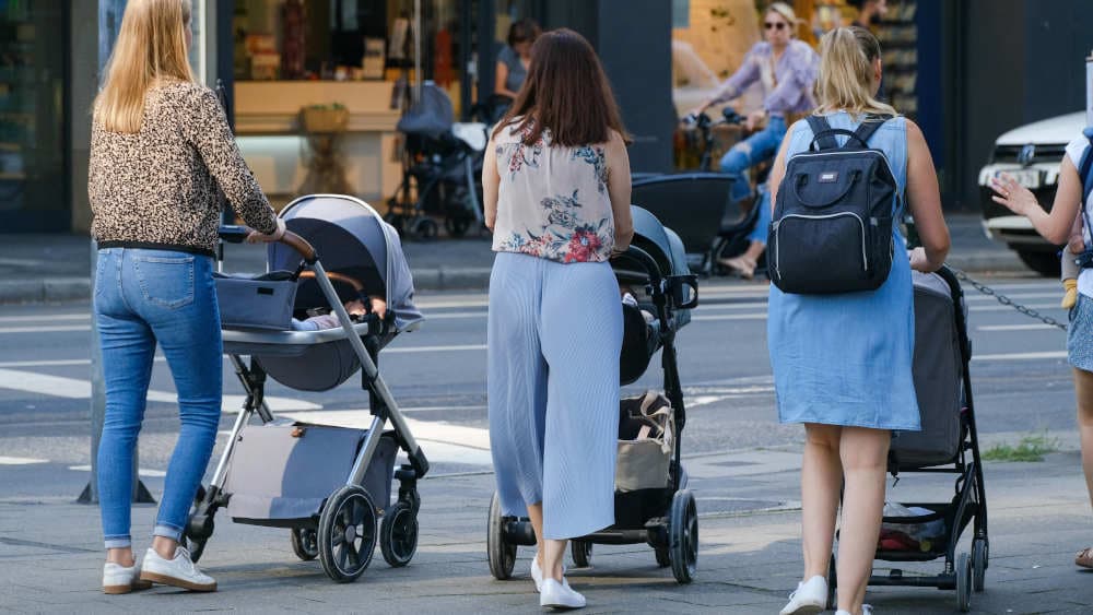 Experte: Frühgeburten durch Hitze spielen im Norden keine Rolle