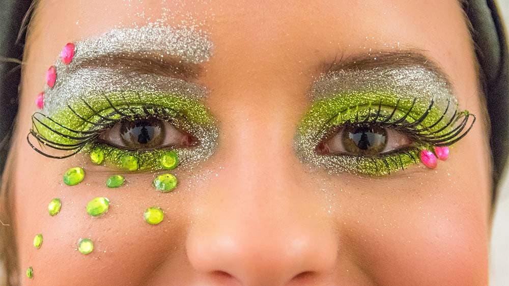 Missio startet zu Karneval Kampagne für faire Schminke