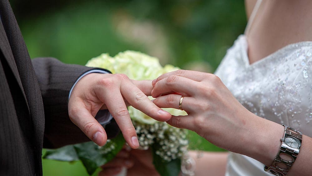 Sagt man Hochzeit oder Trauung? Was Sie wissen müssen