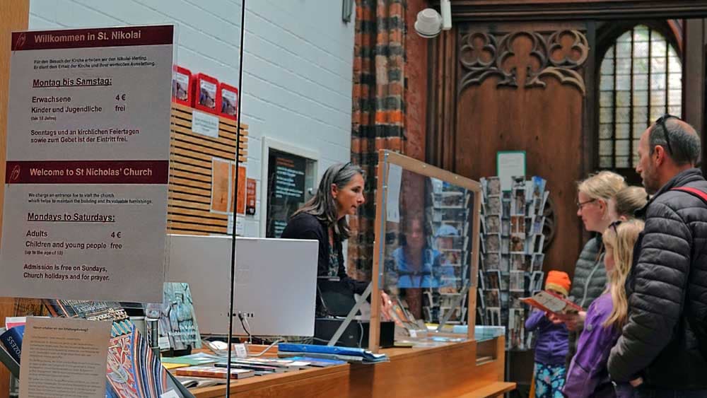 Darf ein Kirchenbesuch Eintritt kosten?