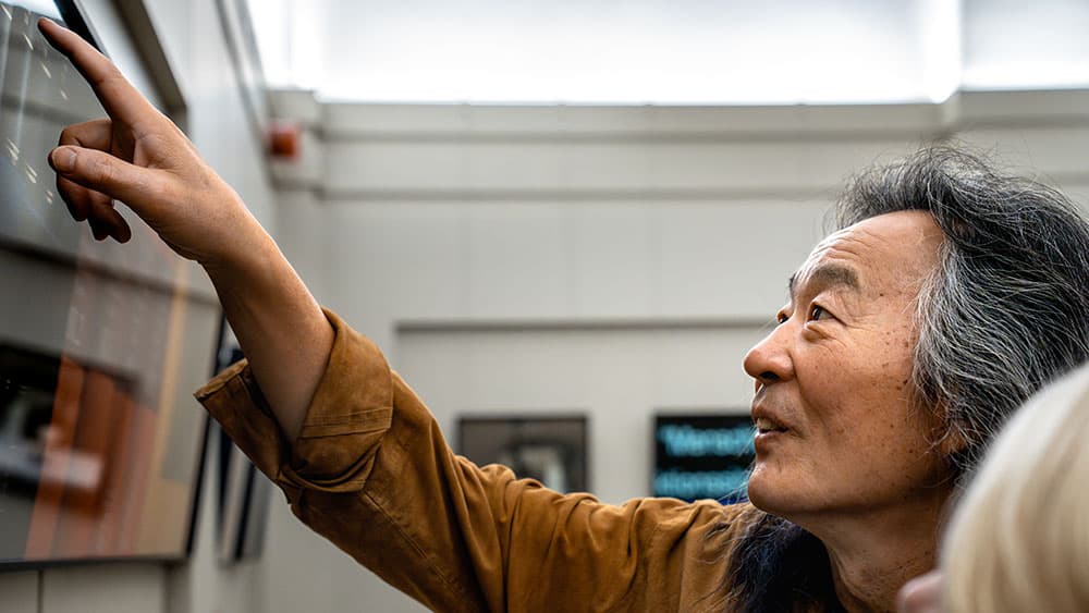 Bundestag in Potsdam: Fotoausstellung “Artikel 1” in der Garnisonkirche