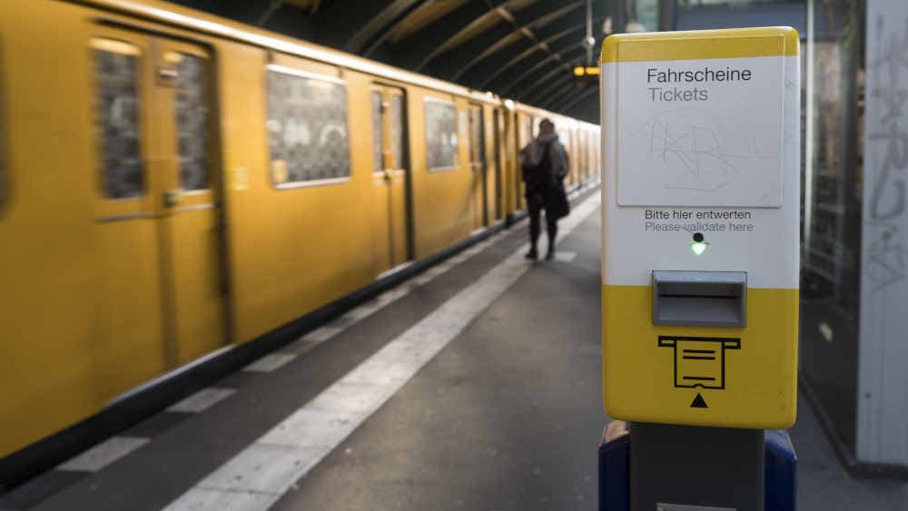 Schwarzfahren: NRW-Justizminister gegen Gefängnisstrafen