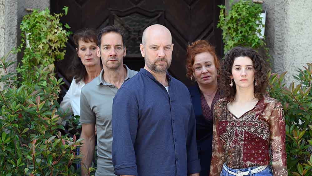 TV-Tipp: Serie “Himmel, Herrgott, Sakrament” zeigt nahbare Kirche