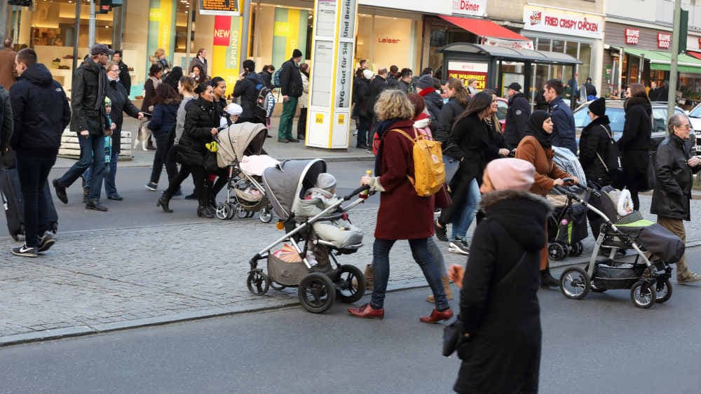 Forscherin: Rassismus kommt im Fühlen und Denken jedes Menschen vor
