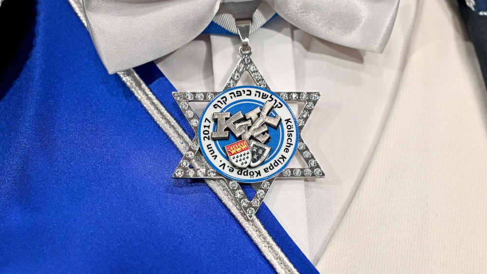 Jüdischer Karnevalsverein in Köln nimmt gestrandete Israelis auf